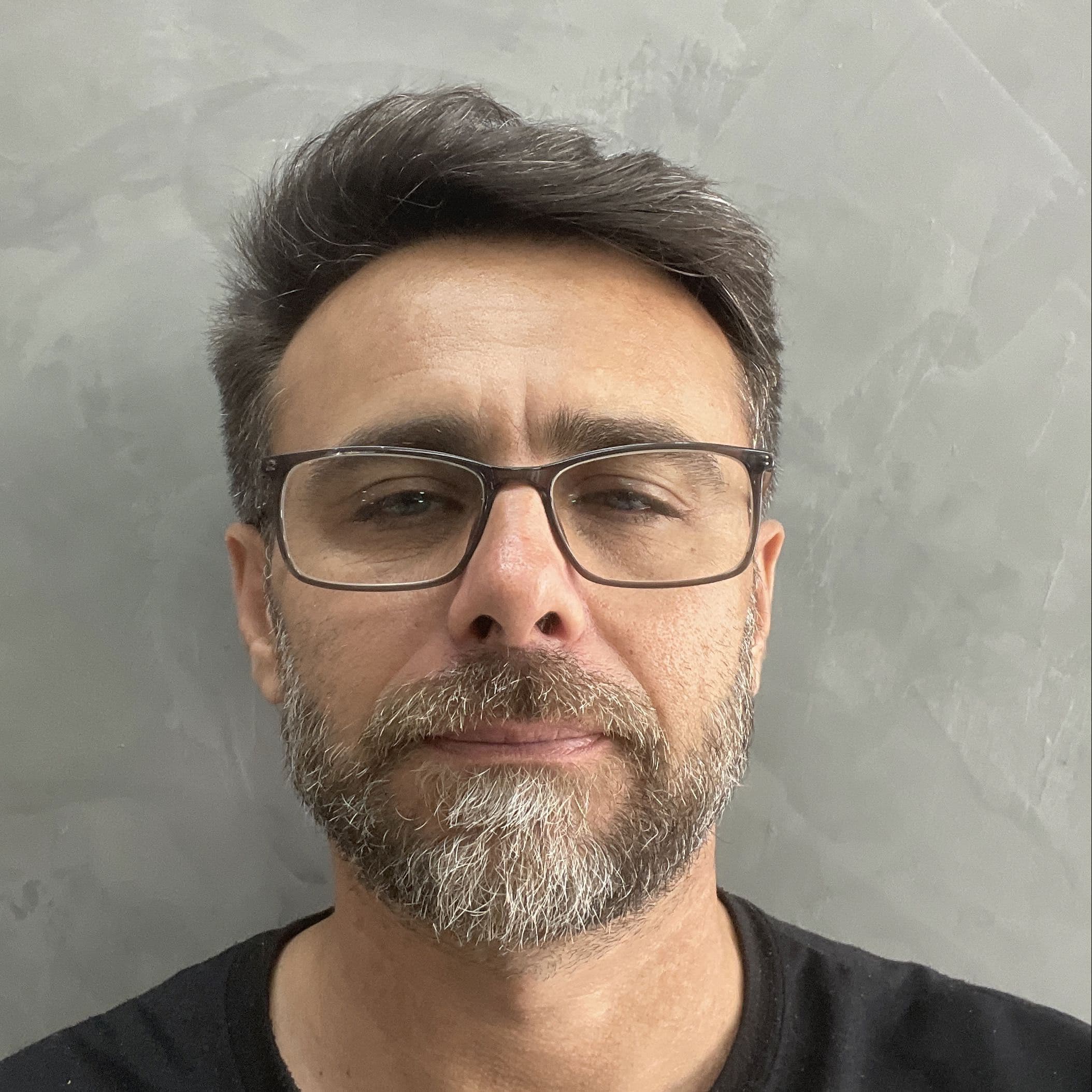 Foto de Inaldo, profissional da Barbearia FIMK